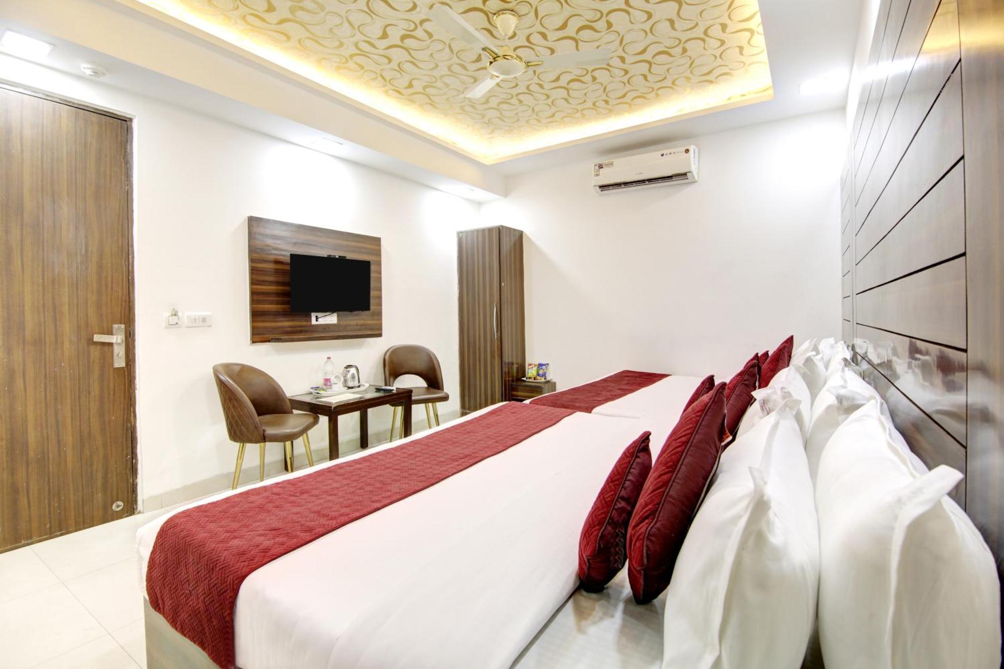 Airport Hotel Chanakya Delhi New Delhi Exterior foto