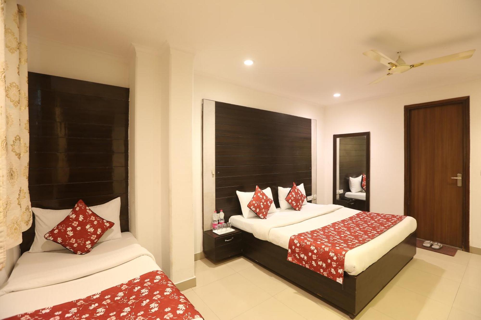 Airport Hotel Chanakya Delhi New Delhi Exterior foto