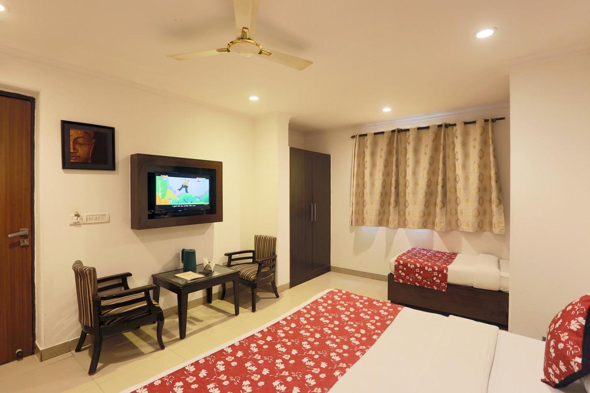 Airport Hotel Chanakya Delhi New Delhi Exterior foto