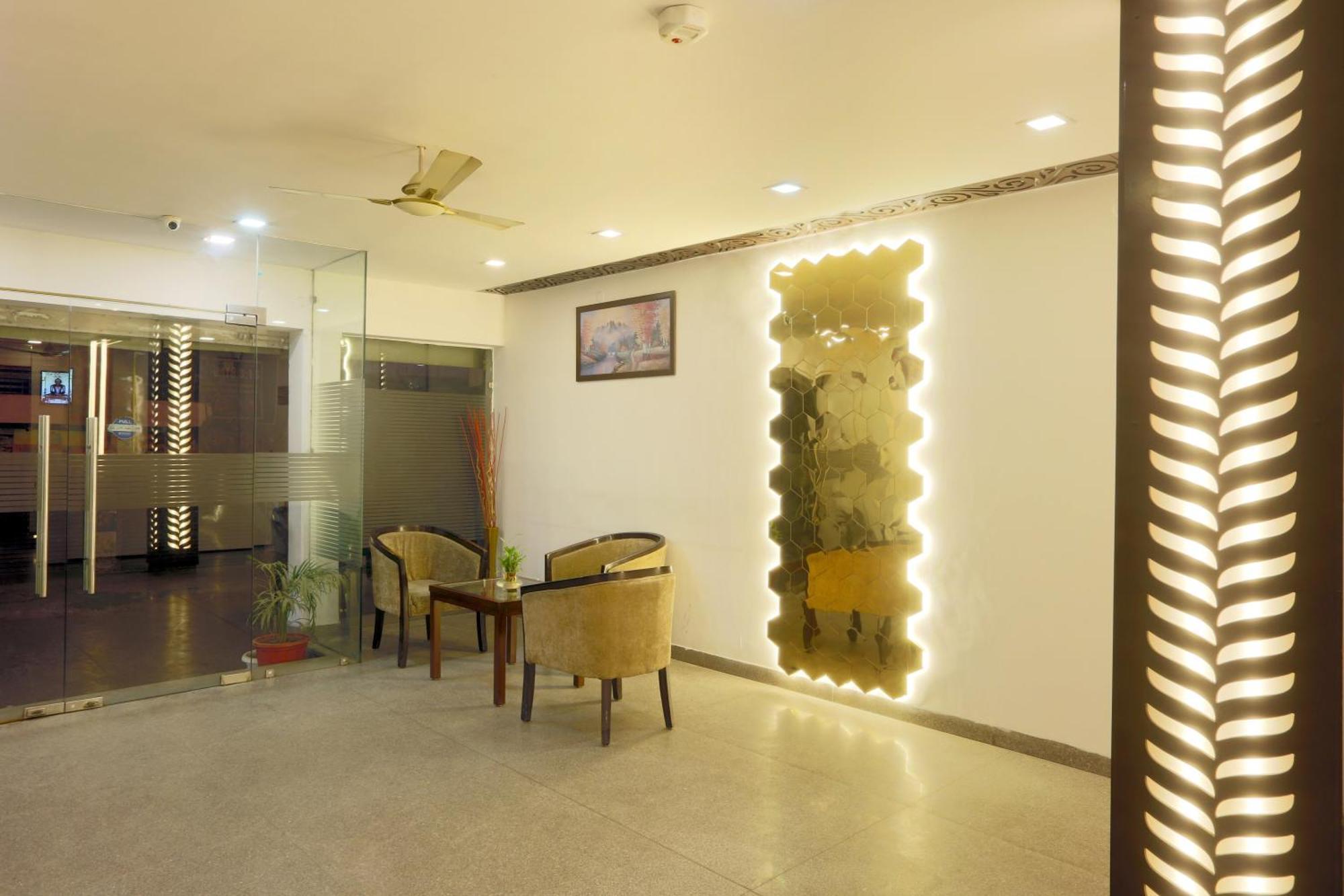 Airport Hotel Chanakya Delhi New Delhi Exterior foto